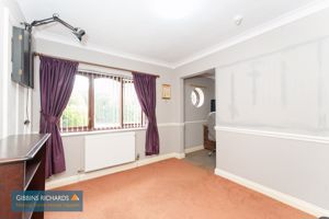 Bedroom- click for photo gallery